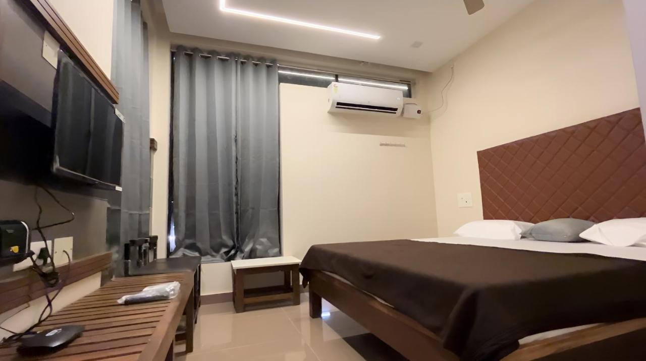 Hotel Coastal Inn Nagapattinam Esterno foto