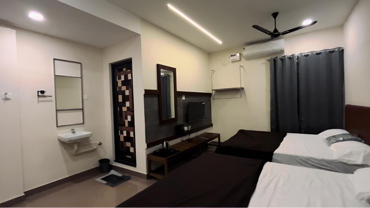 Hotel Coastal Inn Nagapattinam Esterno foto